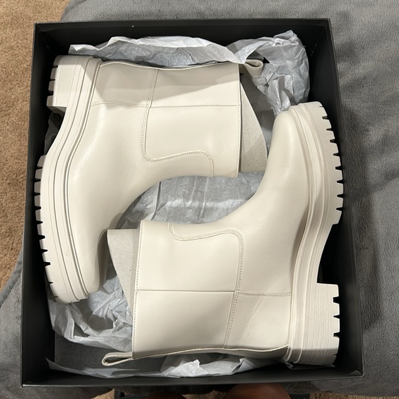 ba&sh x Something Navy off white cighter boots. Size 39. Brand new in box - Picture 8 of 9